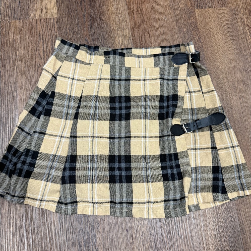 Cream and Blue Mini Skater Skirt with Pleats